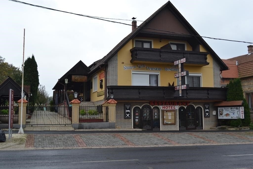 Fekete Macska Panzio