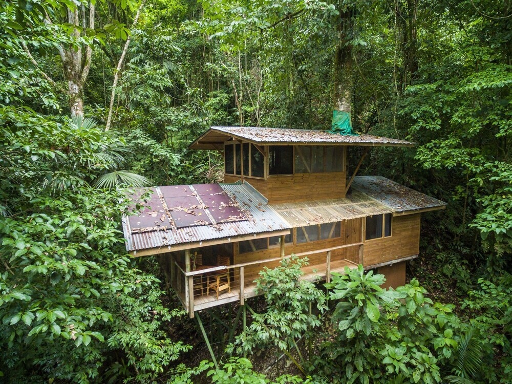 Finca Bellavista Treehouse Community