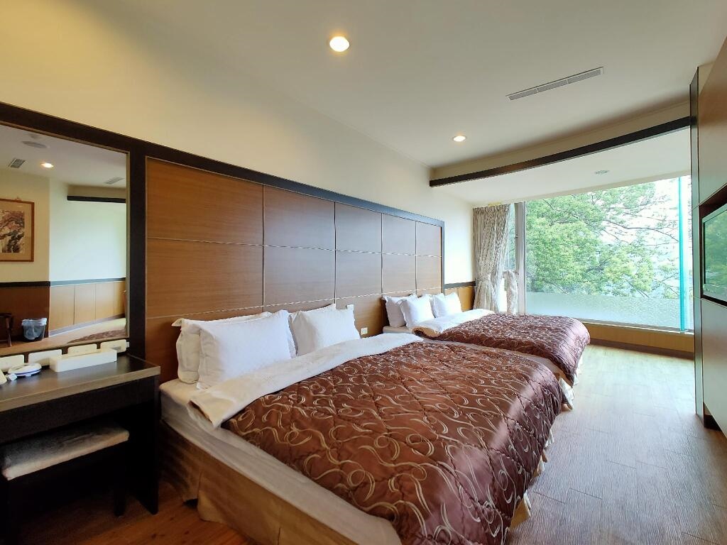 Jiaobanshan Fuxing Youth Activity Center