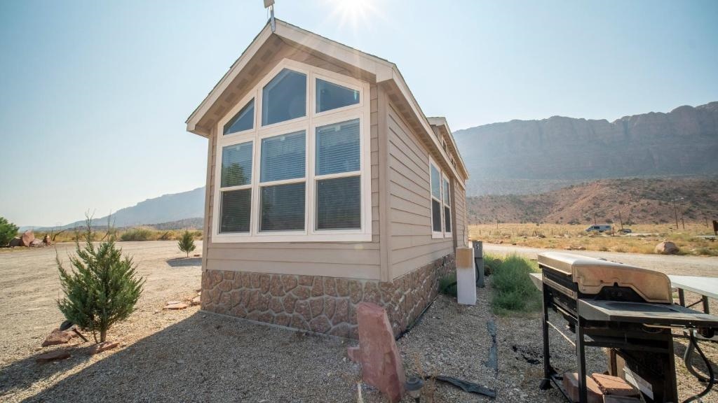 Funstays Glamping Tiny House W Loft Site 7