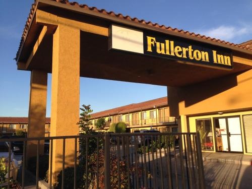 Fullerton Inn - Near Medieval Times