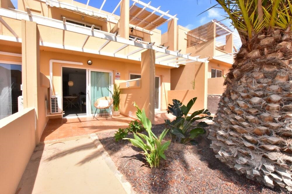 Fuerte Holiday In Style