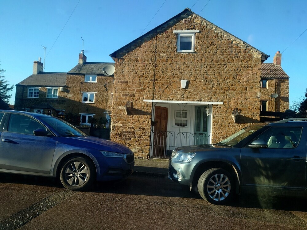 Fully Detached Cottage House Loddington Kettering