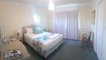 Grovely House Bed & Breakfast