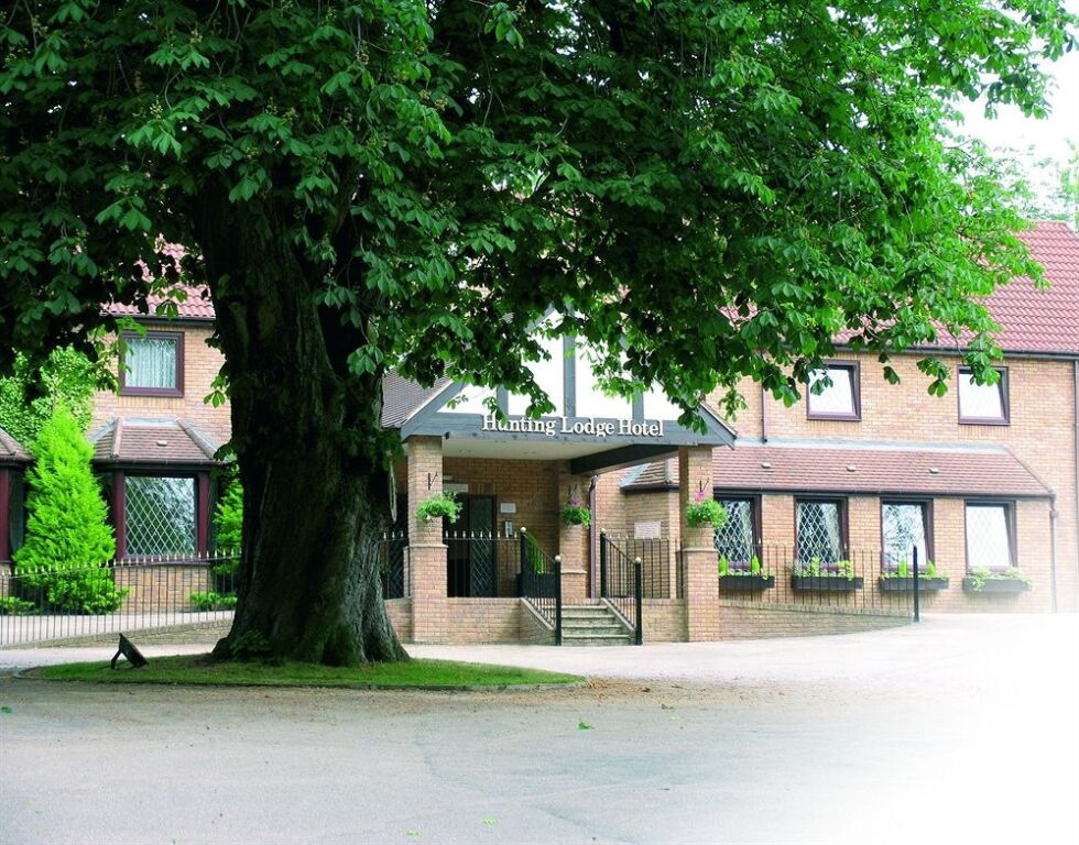 Hunting Lodge Hotel