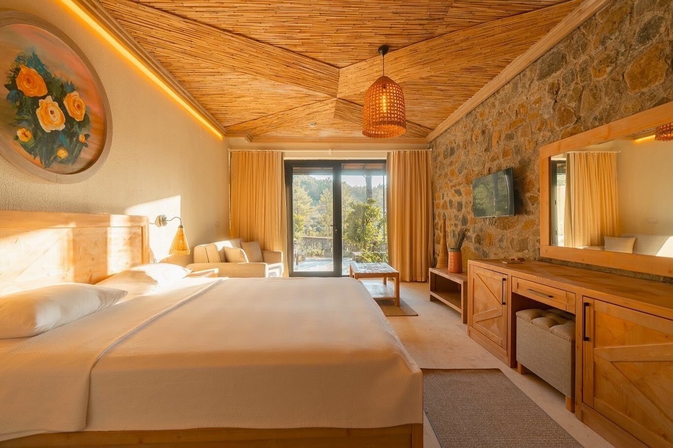 Izz Getaway – Adults Only