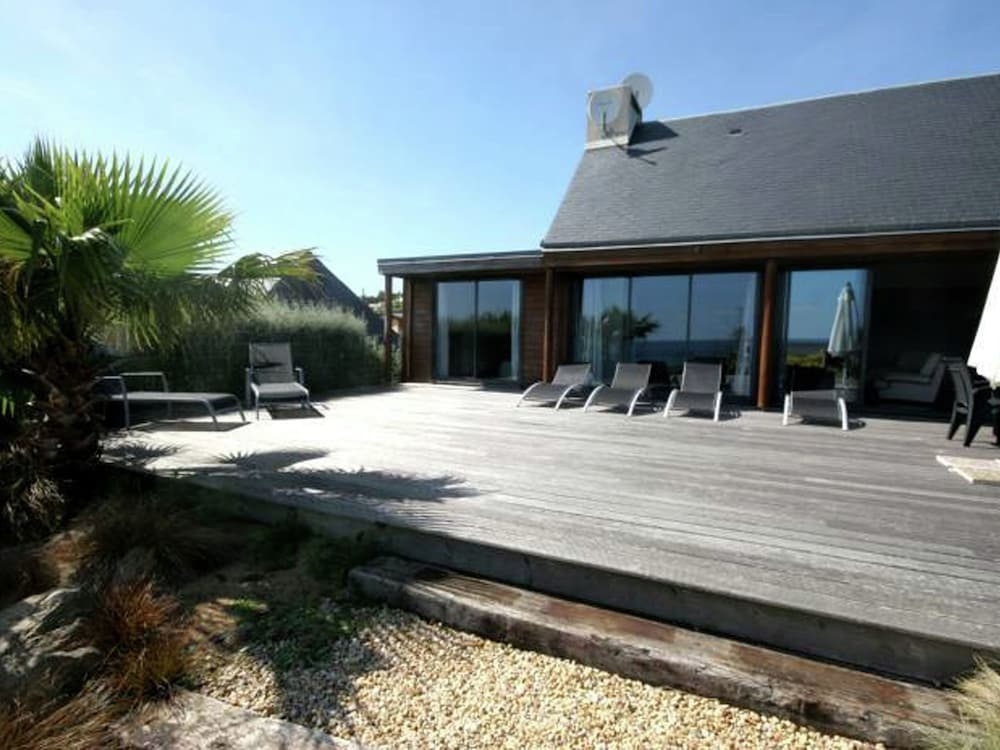 Elite Holiday Home With Private Pool In Plouhinec France