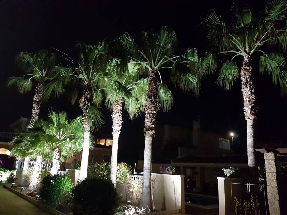 Large Luxurious Villa Urb La Escuera Private Pool