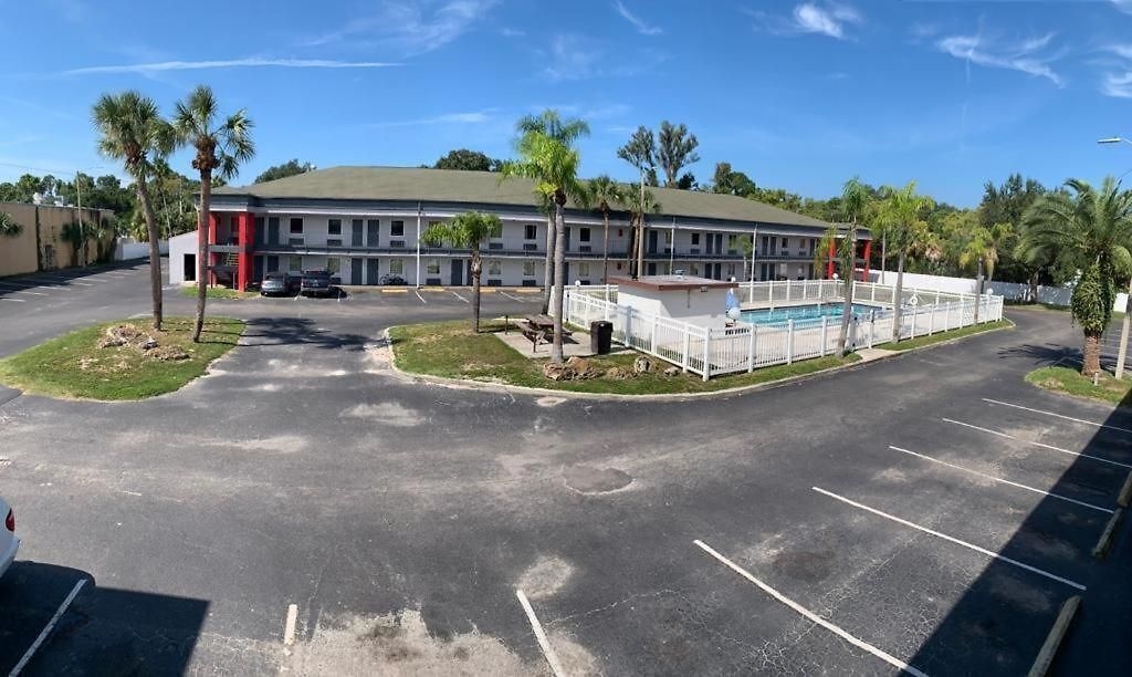 Motel 6 New Port Richey, FL