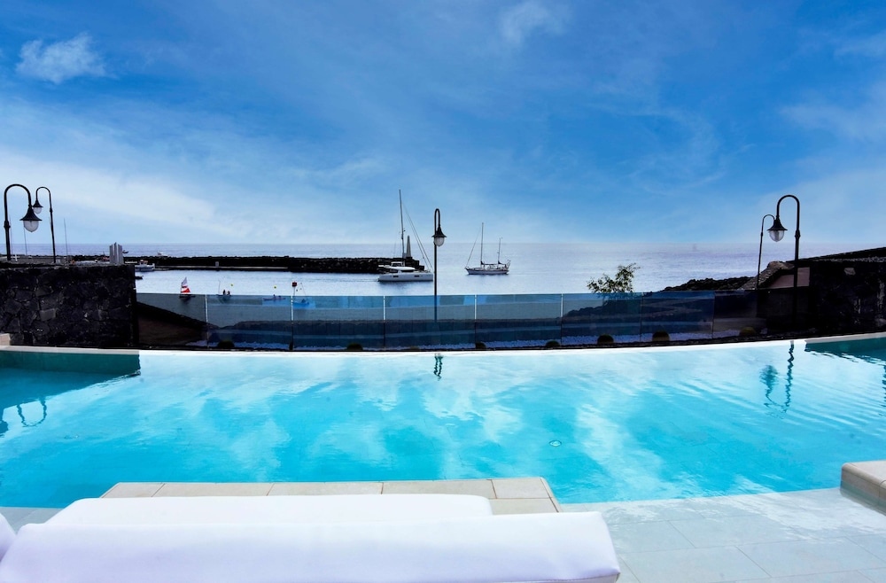 Royal Marina Suites Boutique Hotel - Adults Only