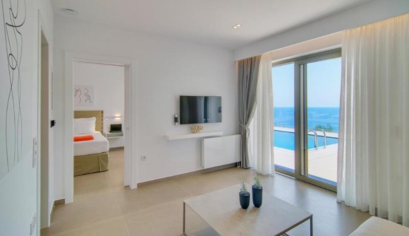 Livinghome Suites