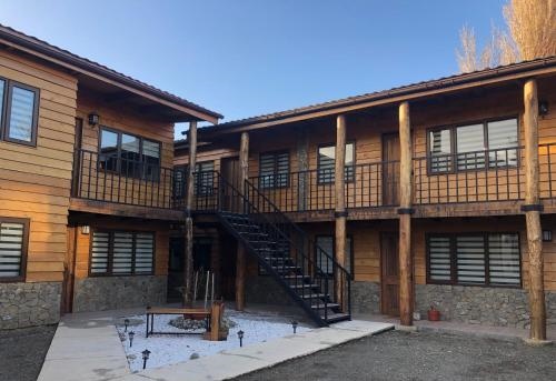 Magellanicus Rustic Suites