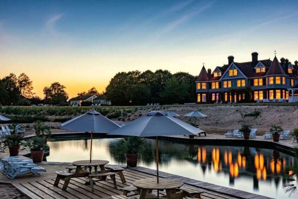 Manor House 10 Bed Home On Osea Island Essex