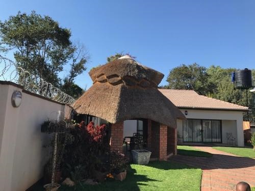 Mandara Beeston Guest House