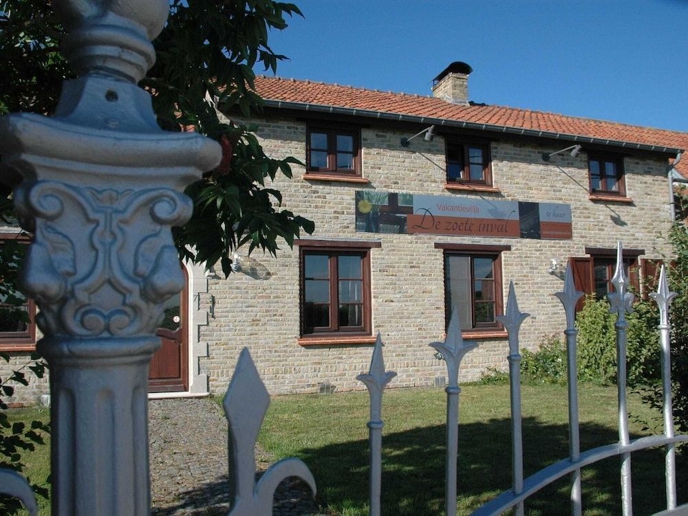 Holiday Home With Sauna in Alveringem