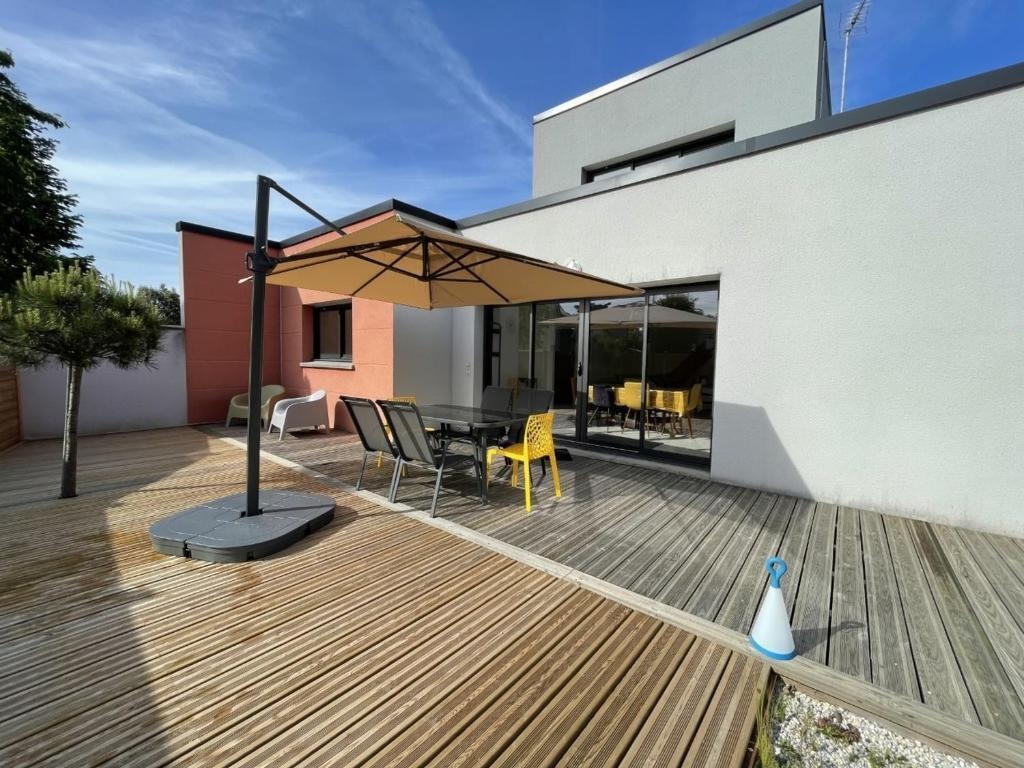 Maison Carolles, 4 pieces, 6 personnes - FR-1-361-345