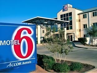 Motel 6 Beaverton, OR
