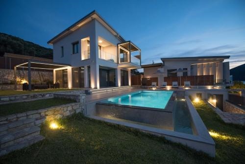 Mrs Grey Luxury Villa