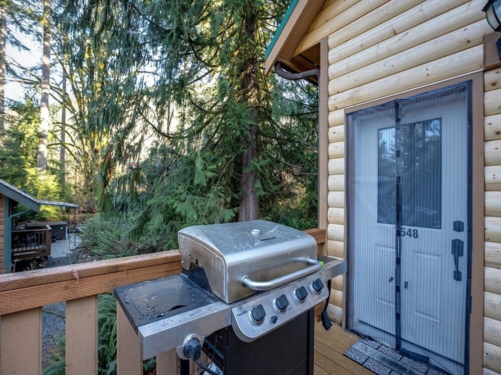 02Gs - Wifi - D/W - W/D - Sleeps 8