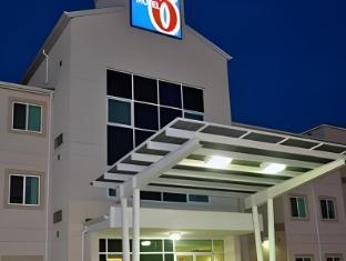 Motel 6 Estevan, Sk