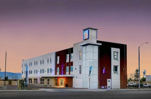 Motel 6 Highland, CA – San Bernardino – East