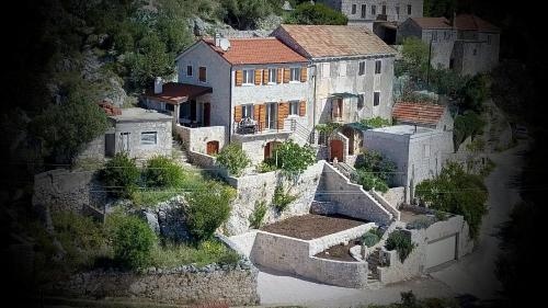 Nautilus-Bay Steinhaus