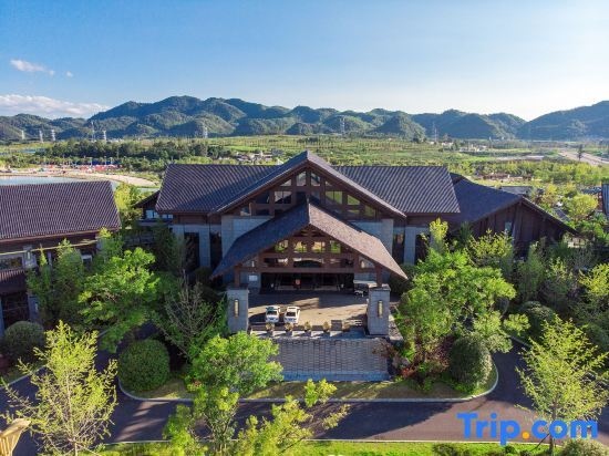 Mingjing International Hotel