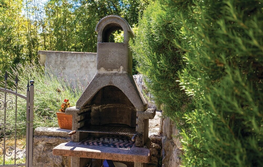 Nice Home In Medveja With Wifi And 3 Bedrooms