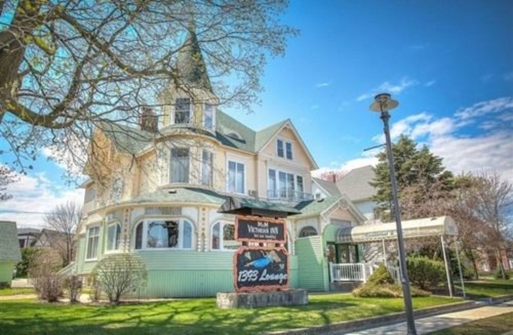 M&M Victorian Bed and Breakfast