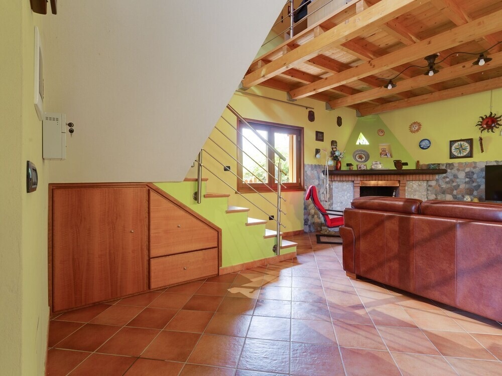 Mountain-View Holiday Home In Cusano Mutri With Private Garden