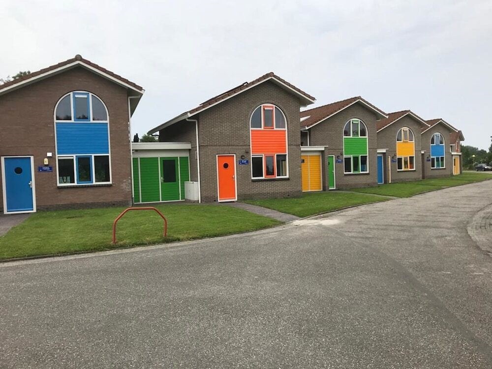 Nice House With A Dishwasher, Located In Friesland