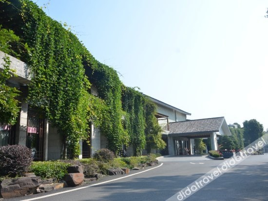 Muzi Resort