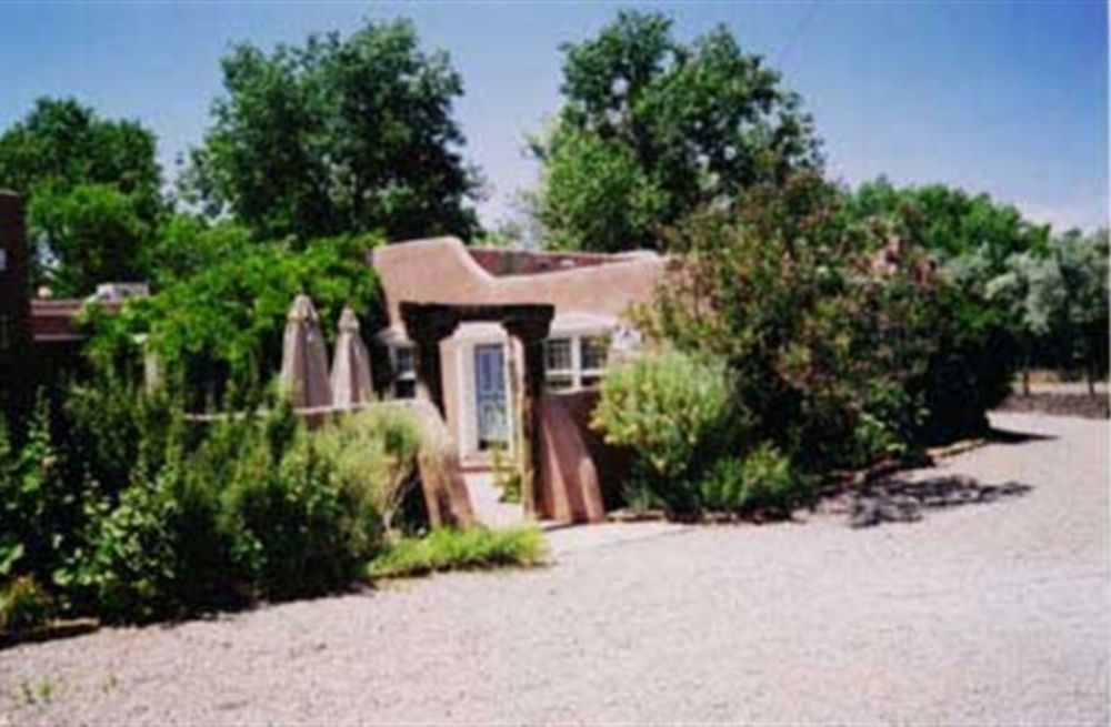 Nora Dixon Place Bed & Breakfast