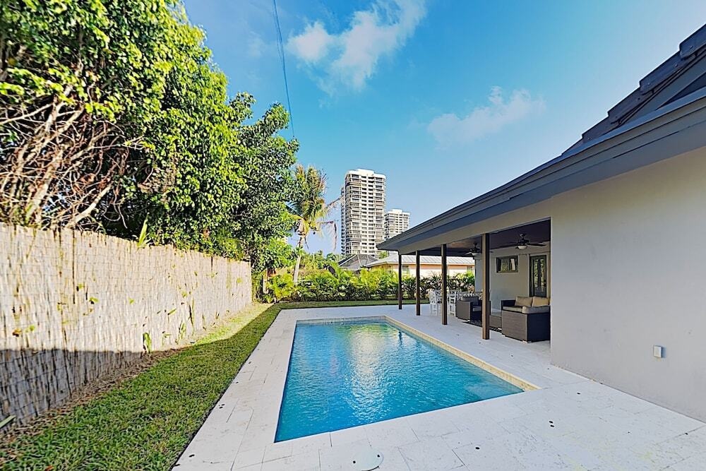 New Listing! Singer Island Stunner W/ Pool 3 Bedroom Home