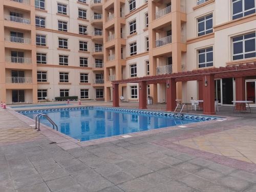 ??? ???????? - Marina Resident