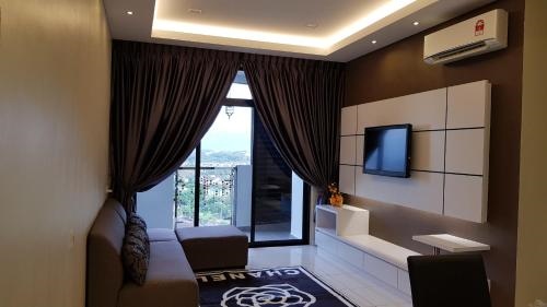 Oasis Condominium At Simee