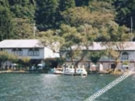 Nojiri Lake Side Hotel