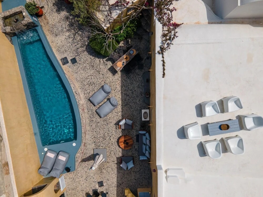 Nido House in Santorini