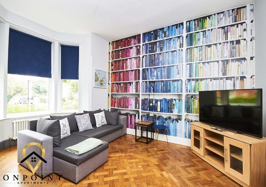 All New Luxury Home With Own Bar