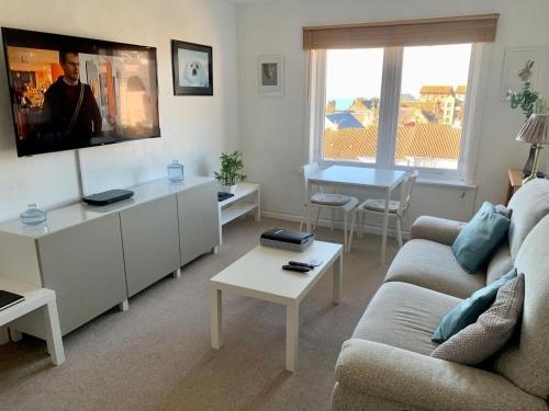 New Superb One Bedroom Getaway In Dysart Kirkcaldy