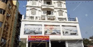 OYO 24854 Hotel Geetanjali Palace