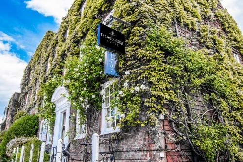 The Old House Hotel