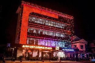 Airport Avenue Plaza