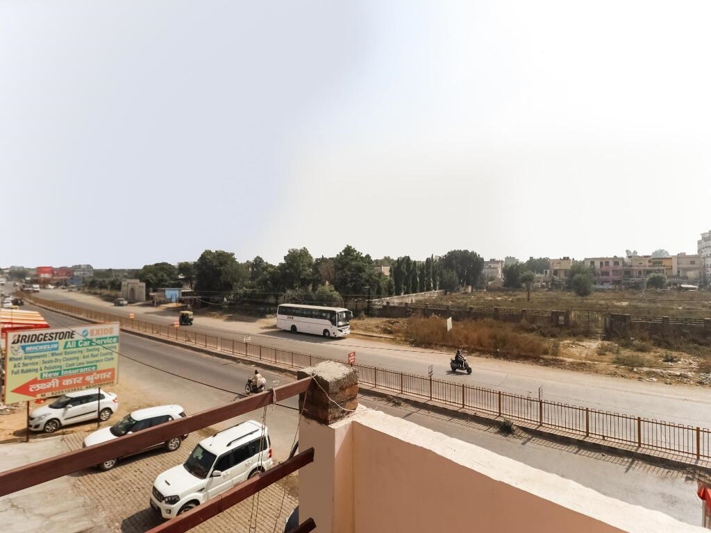 OYO Flagship Hotel New Rao Residency