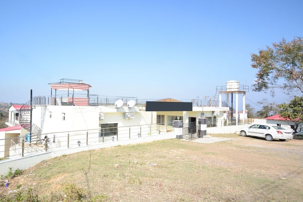 Oyo 29284 Nirvana Cottages