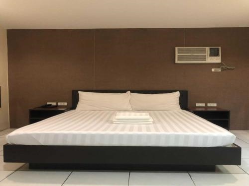 OYO 1092 Camarin Prime Hotel