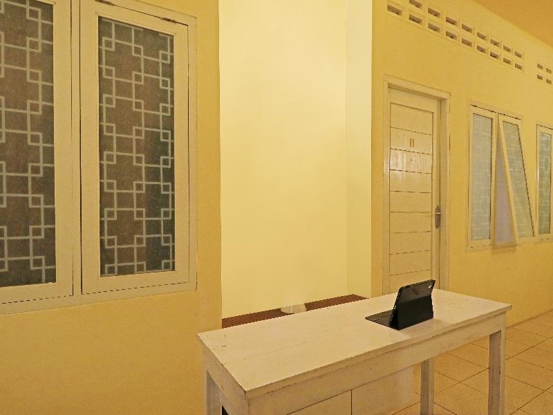 Oyo Life 91504 De Vila Ungu Syariah