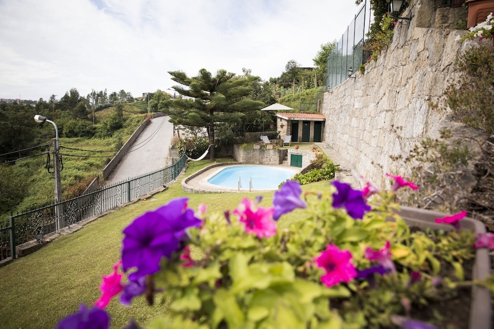 Casa da Casada - Espigueiro da Casada