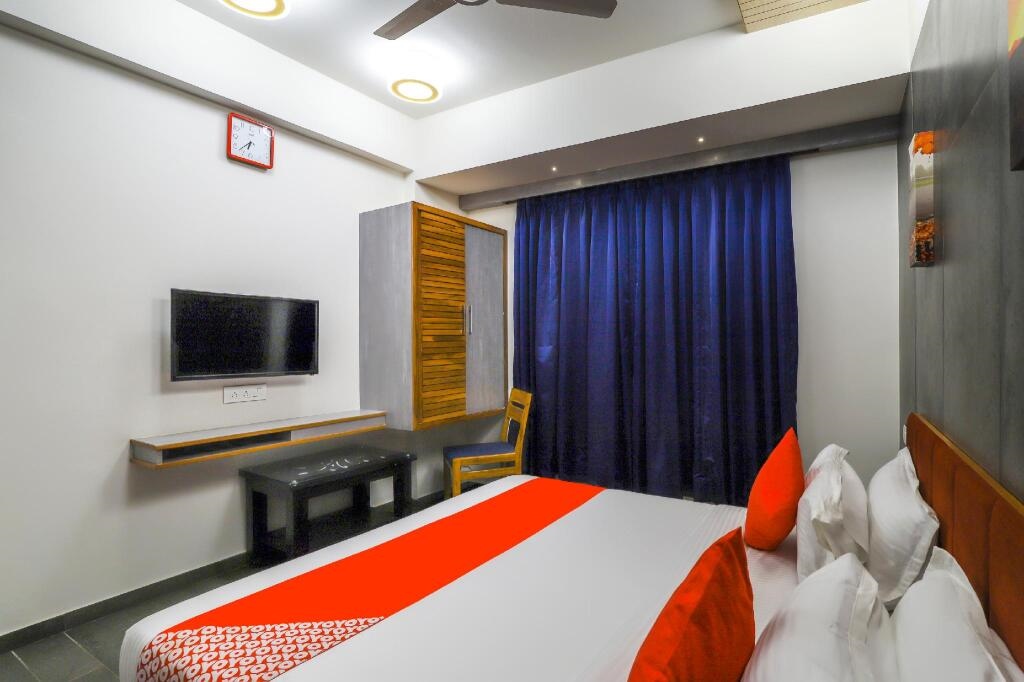 CAPITAL O 64343 Hotel Blueberry