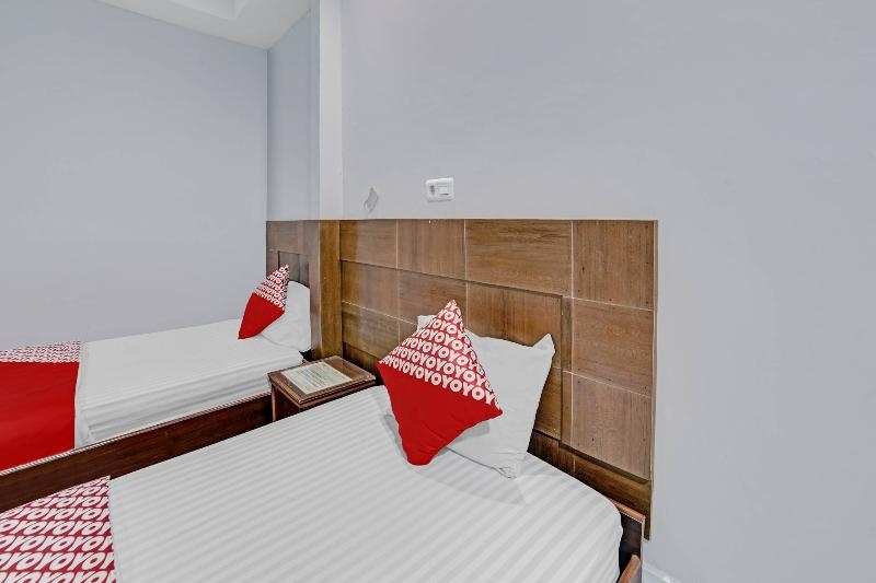 OYO 90487 Wisma Kuta Karang Baru